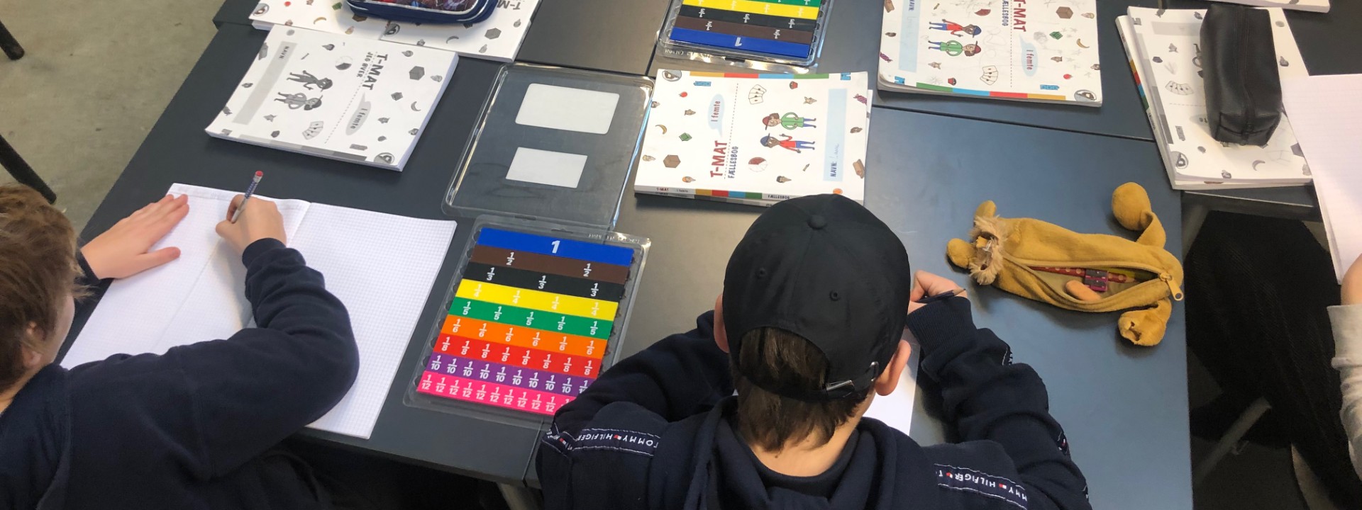 Elever arbejder med Track i matematik