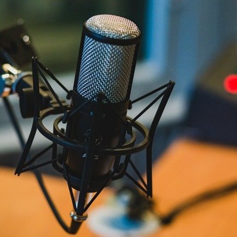 Lærerstuderende bruger podcasten Viden Volumen til at formidle forskning