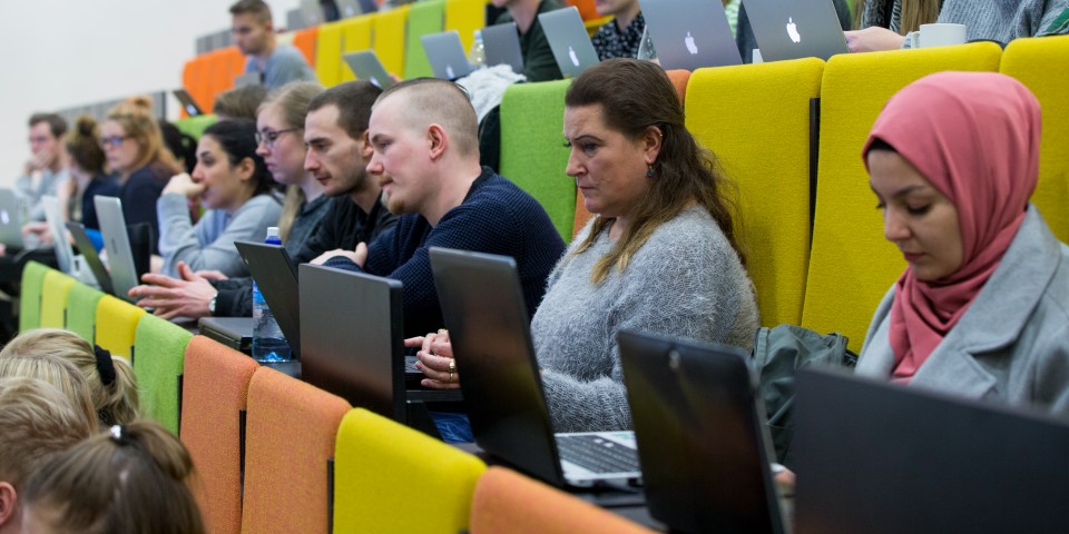 studerende i auditotium