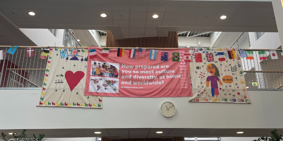 Banner til international dag