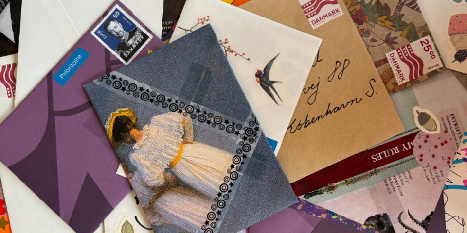 Breve i forskellige farver